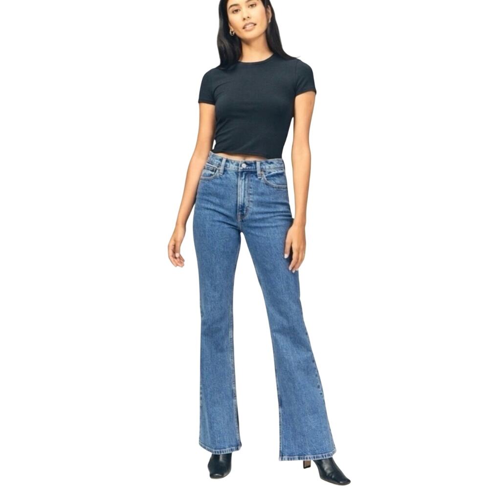 ABERCROMBIE & FITCH Women’s The 70s Ultra Highrise Vintage Flare Jeans